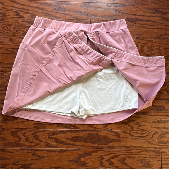 ⭐️White Birch Pink Skort with Elastic Waistband - Picture 2 of 3